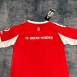 Kit Infantil Bayern de Munique Home 2025-26 - Imagem 4